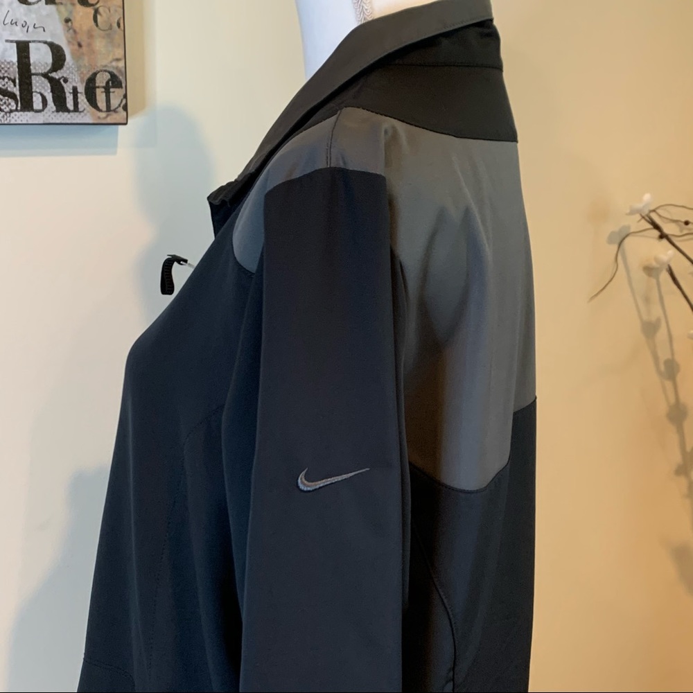 Nike Golf Pullover Lightweight Jacket - Euc - image 3